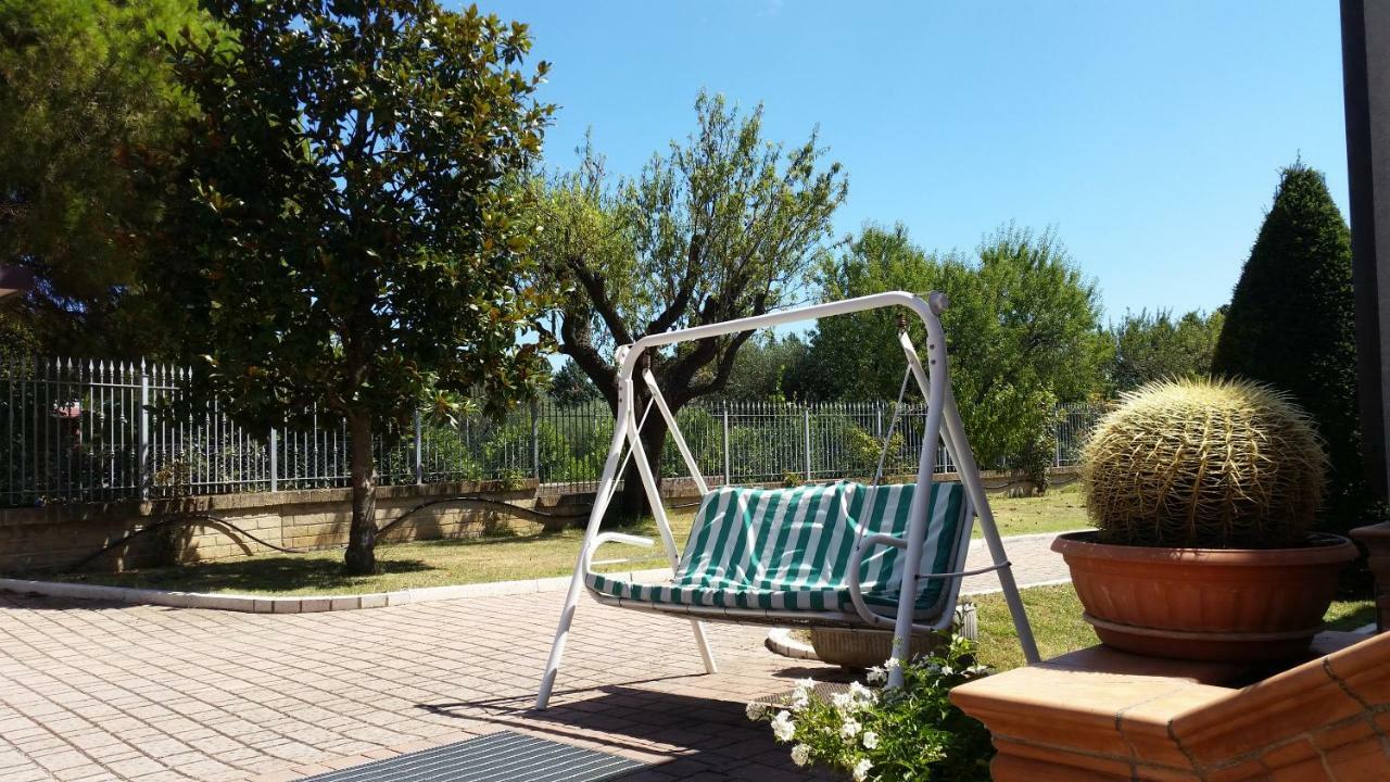 Il Mandorlo B&B Civitanova Alta Esterno foto
